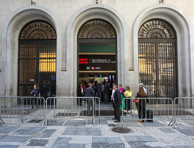 Exterior at B3 in São Paulo during the February 2024 Intercidades rail auction event