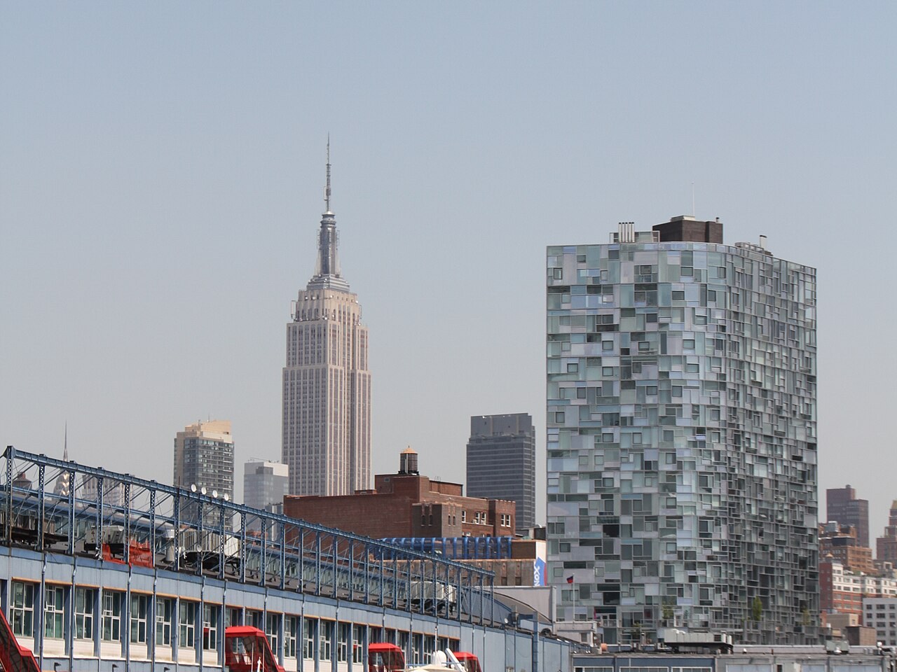 Luxury Home Prices Are Falling Nationally, but Manhattan and Connecticut Are Running Hot