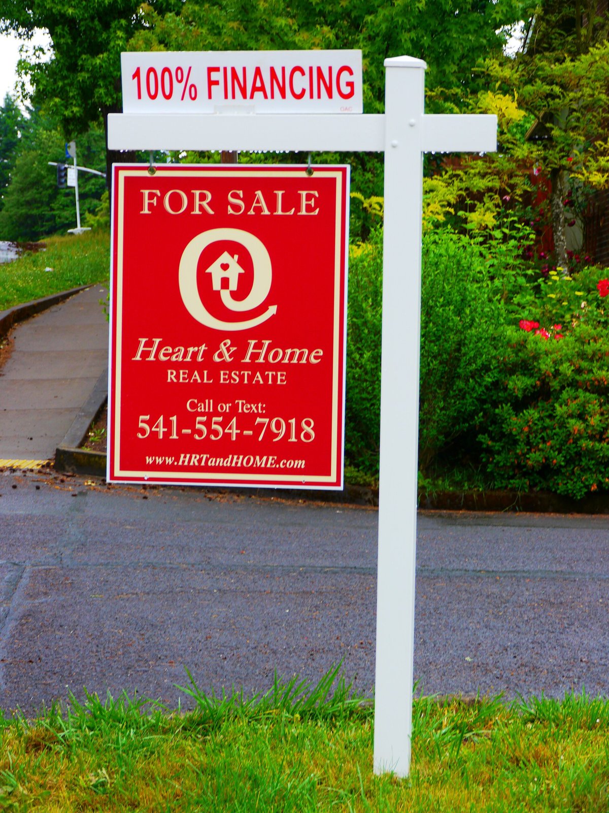 Mortgage Rates Hold at 7.40%, the Highest Level in Nearly Three Years